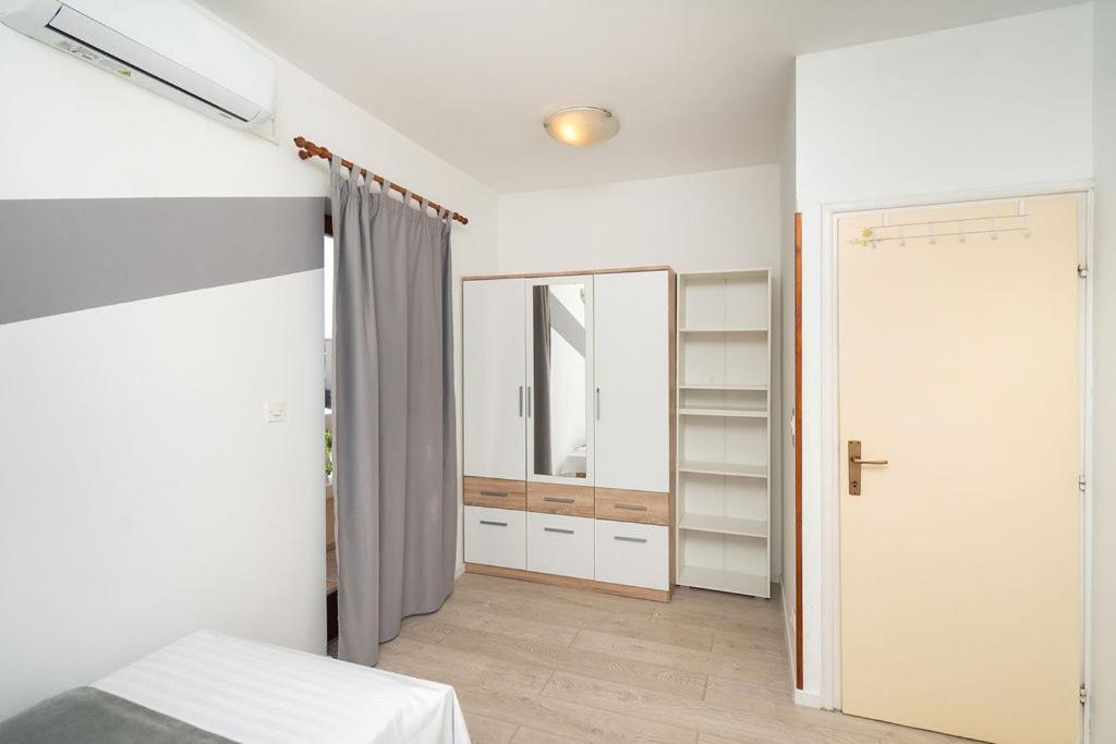 Apartments Janjac Vodice Exterior foto